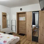 Brunnmeisterhof شقة