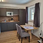 Brunnmeisterhof Apartamento *