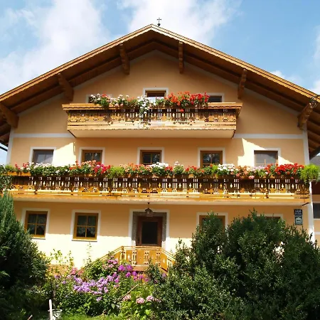 Brunnmeisterhof Apartman *